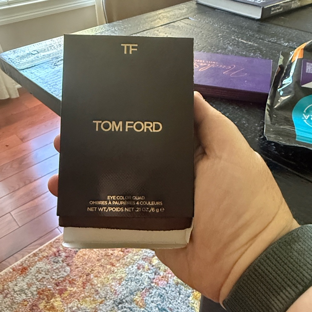 Tom Ford Eye Color Quad - Honeymoon (04) - Picture 7 of 8
